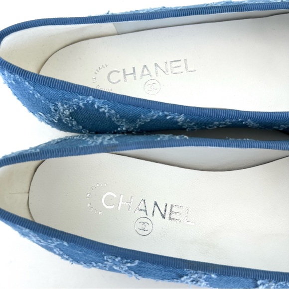 ♦️SOLD♦️CHANEL Blue Denim Black Cap Toe Grosgrain CC Logo Ballerina Flats Sz - Picture 11 of 14